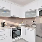 Apartment Full Equipped Flat Close To Split