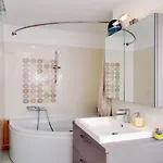 Full Equipped Flat Close To