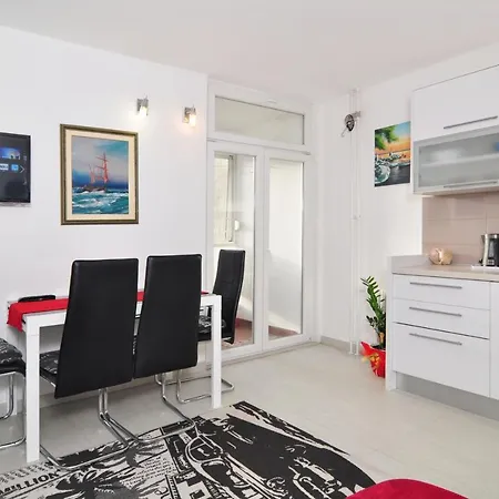 Full Equipped Flat Close To *